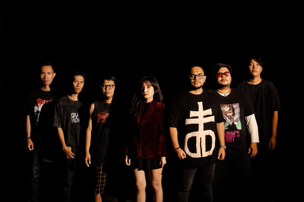 Artwork for Hancur from Tears Don't Lie and Savira Razak