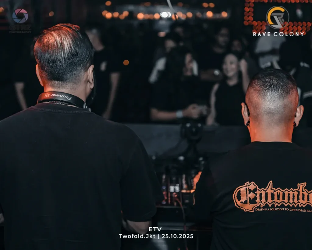 RaveColony_TwoFold_ETV_25102025-16_Convers