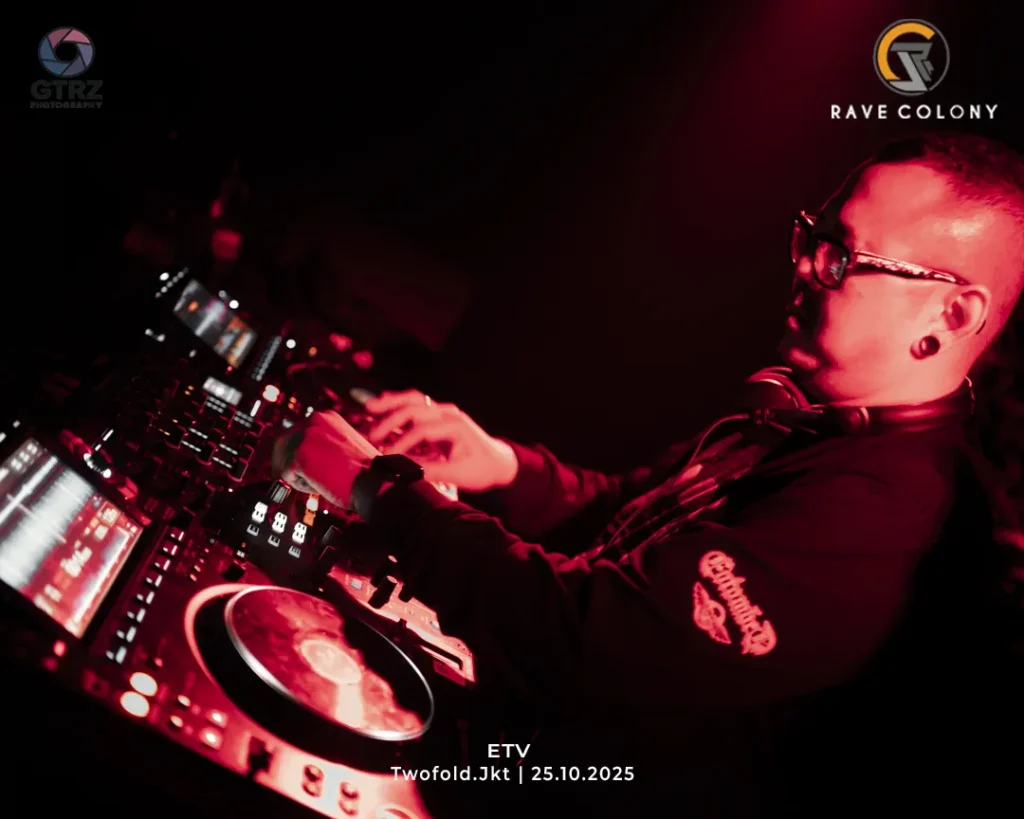 RaveColony_TwoFold_ETV_25102025-19_Convers