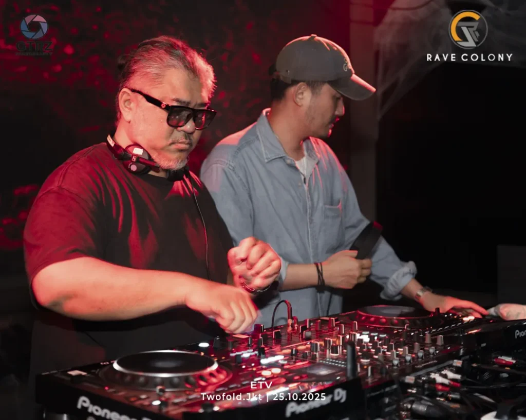 RaveColony_TwoFold_ETV_25102025-24_Convers