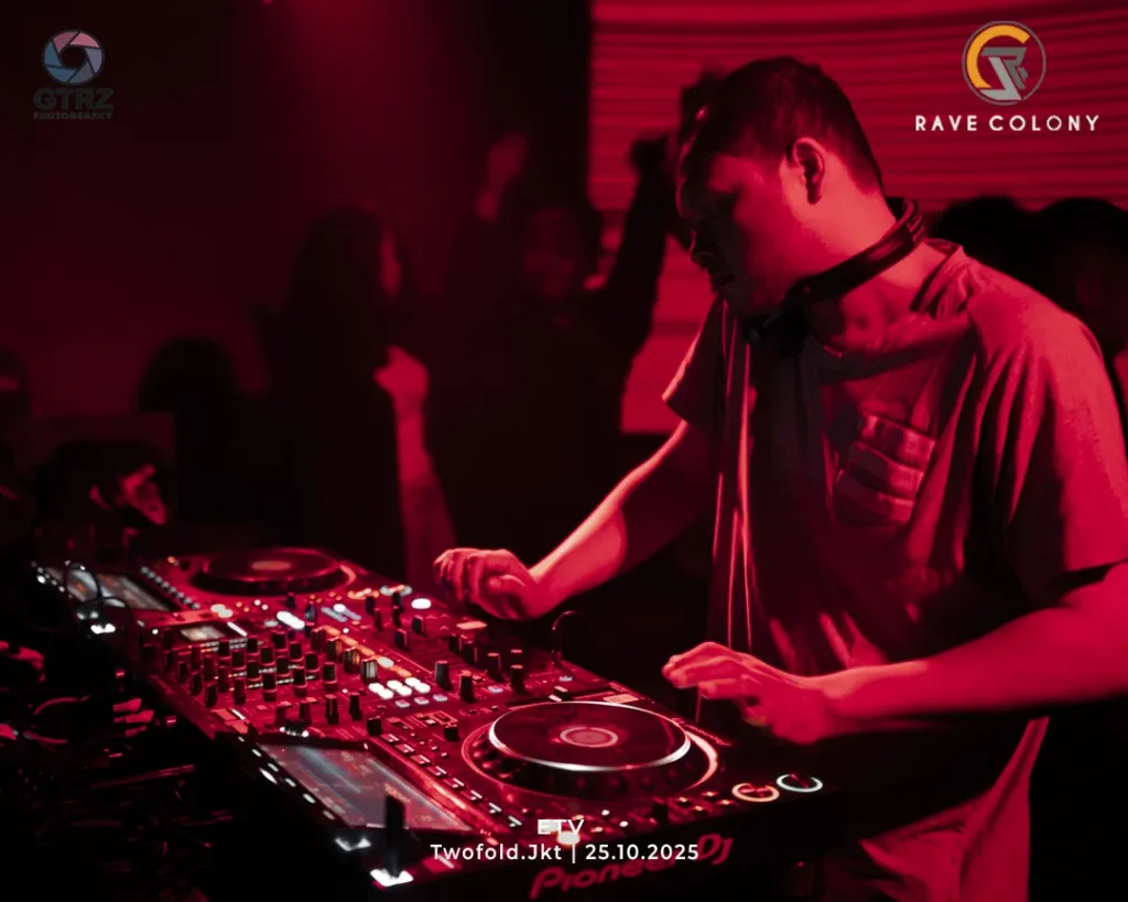 RaveColony_TwoFold_ETV_25102025-45_Convers