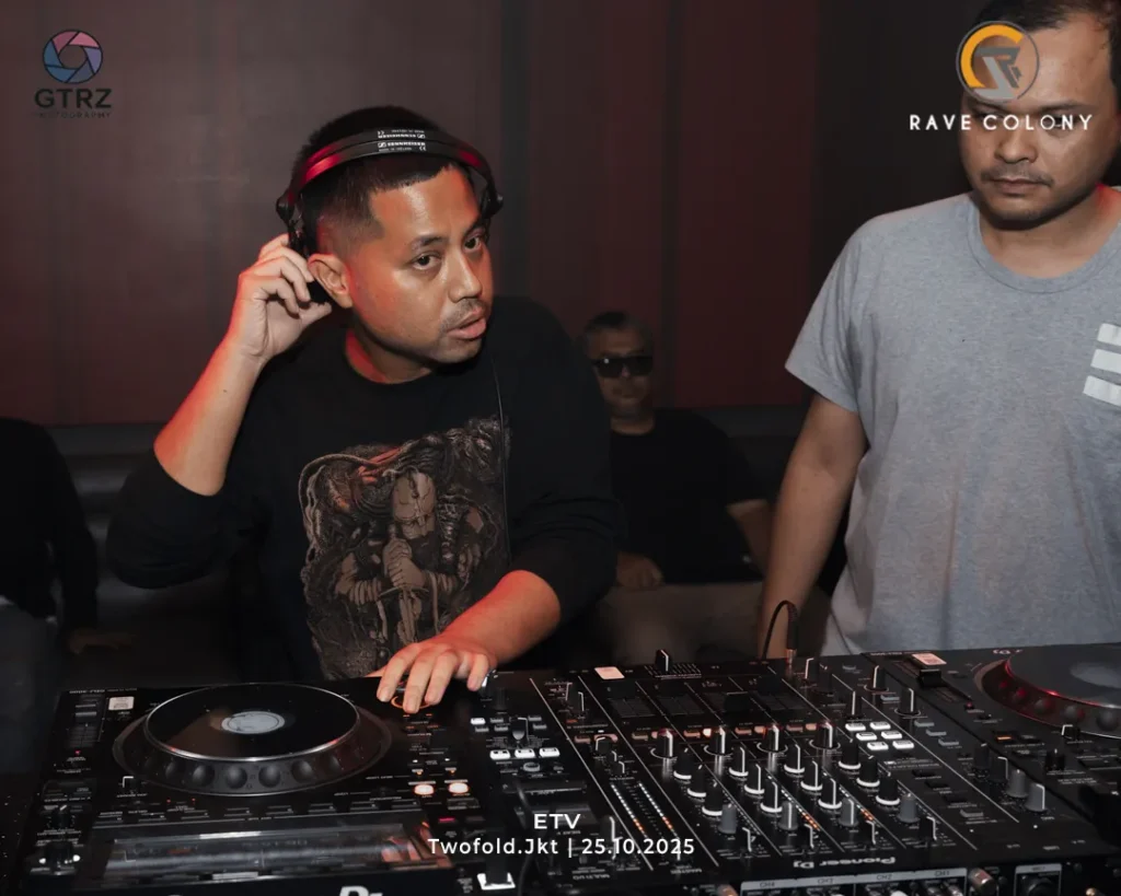 RaveColony_TwoFold_ETV_25102025-47_Convers