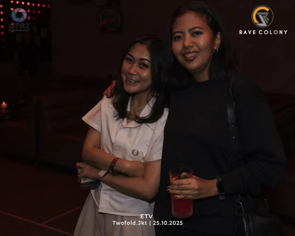 RaveColony_TwoFold_ETV_25102025-4_Convers