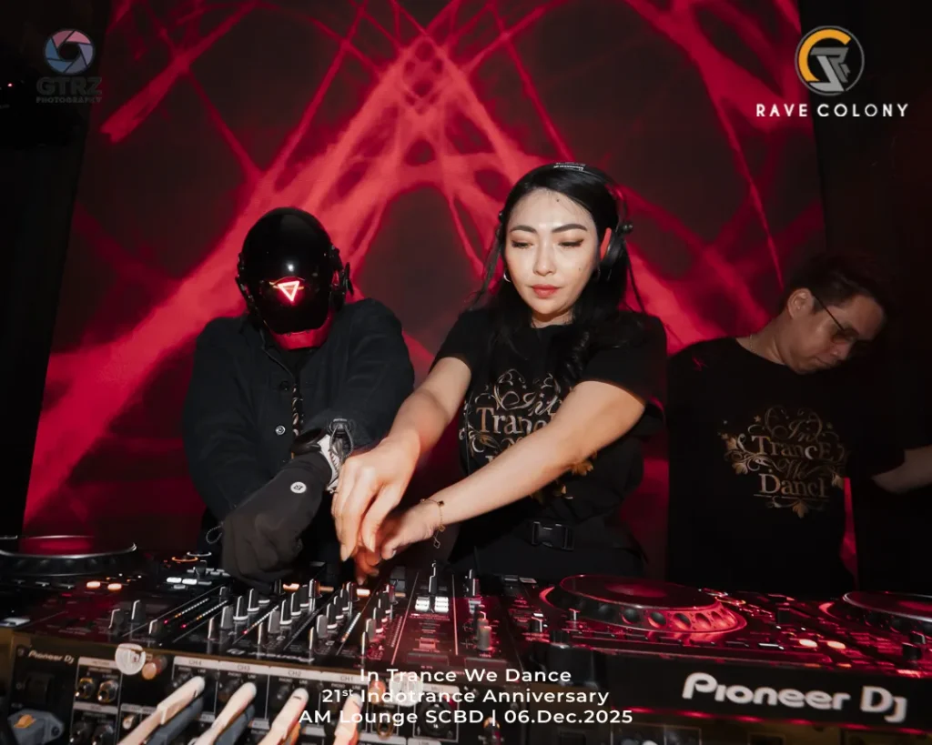 RVC_AMLounge_Indotrance21Anniv_06Dec2025-33_Convers