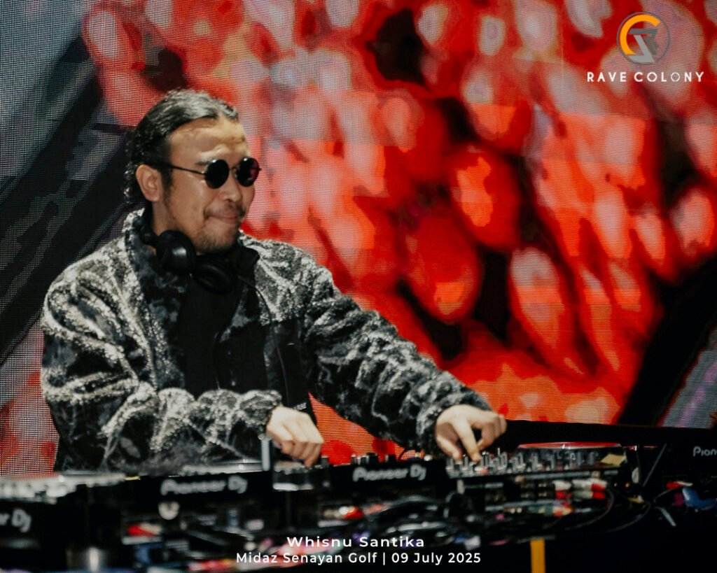 Photo of Whisnu Santika