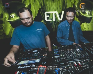 RVCTwofoldETV27Dec20252Convers Rave Colony