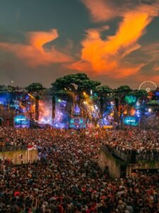 EDM Festivals Tomorrowland surprises
