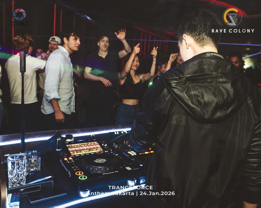 RVC-Anthem-TranceForce-24Jan26-12_Convers