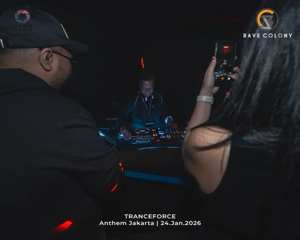 RVC-Anthem-TranceForce-24Jan26-16_Convers