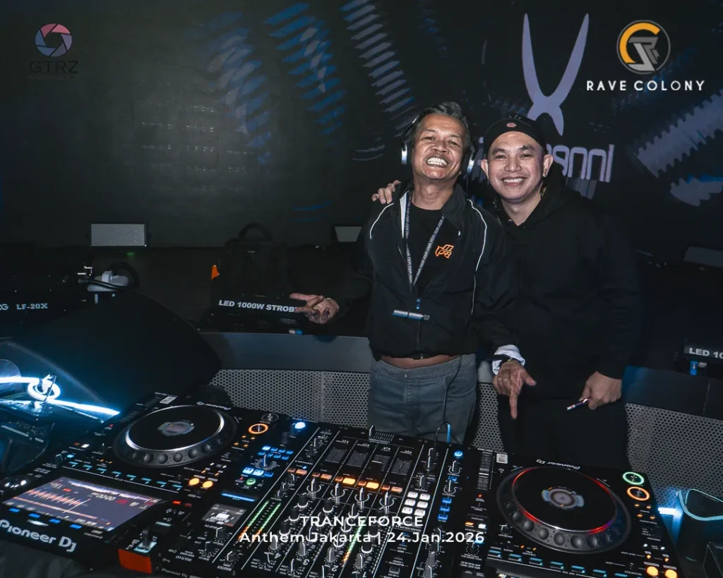 RVC-Anthem-TranceForce-24Jan26-17_Convers