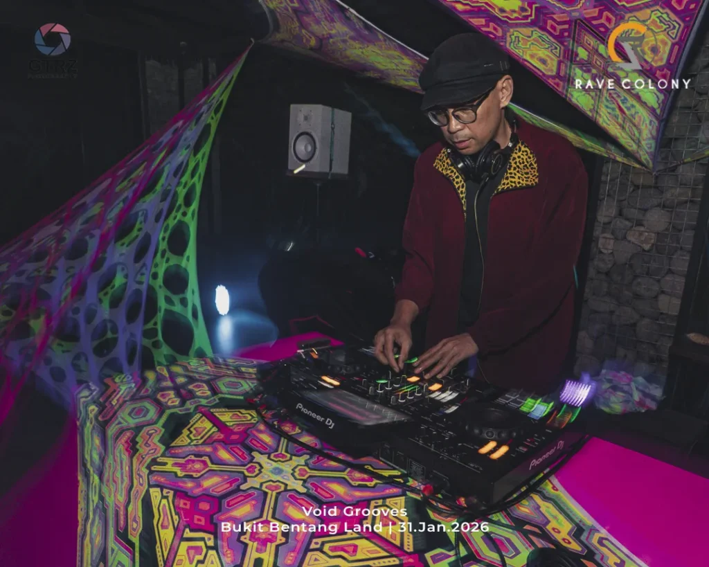 RVC-L-VoidGrooves-31Jan2026-35_Convers