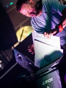 Jeffrey Sutorius as Dash Berlin