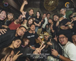 RVCAMLoungeJAKCLUBBERS06June202685result Rave Colony Rave Colony Large group of friends at a nightclub posing for a photo during Jackclubbers Take Over at AM Lounge SCBD on 6 June 2026