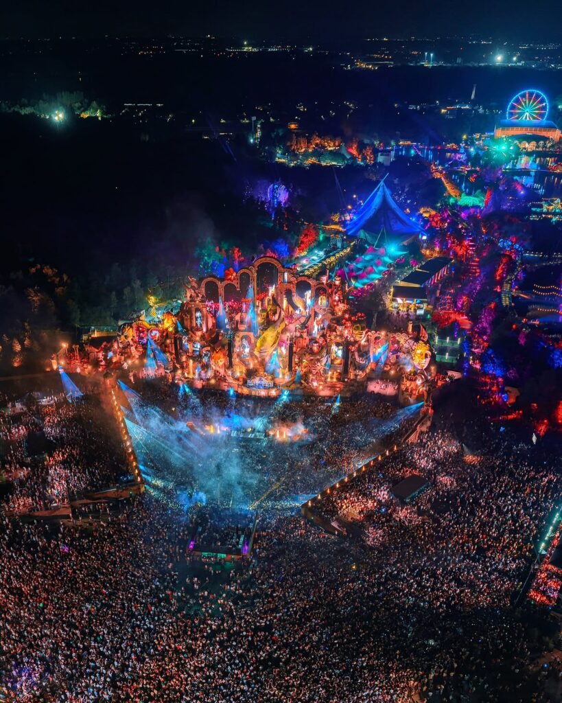 Tomorrowland Stage
